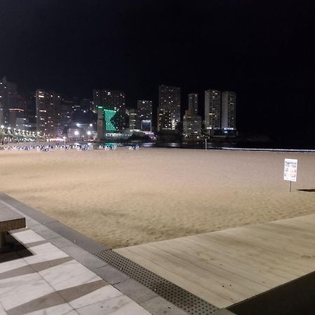 Living Benidorm. Playa Levante Екстер'єр фото